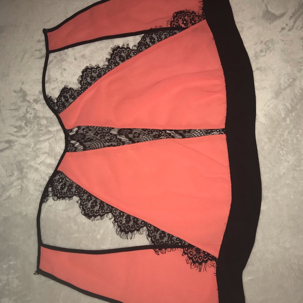 Blouse. - Picture 3 of 4